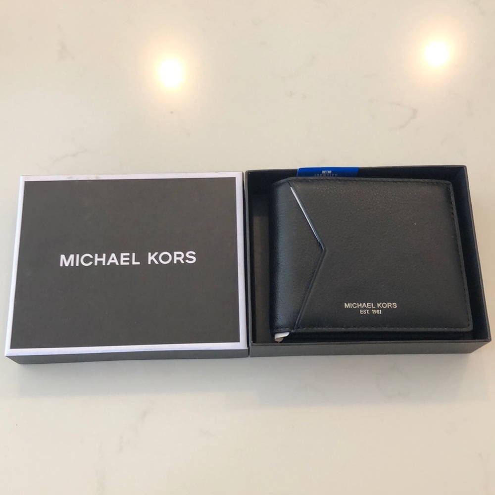 Michael Kors wallet